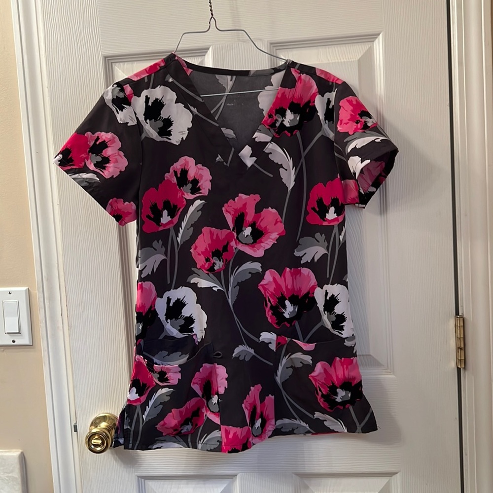 Printed Scrub Top